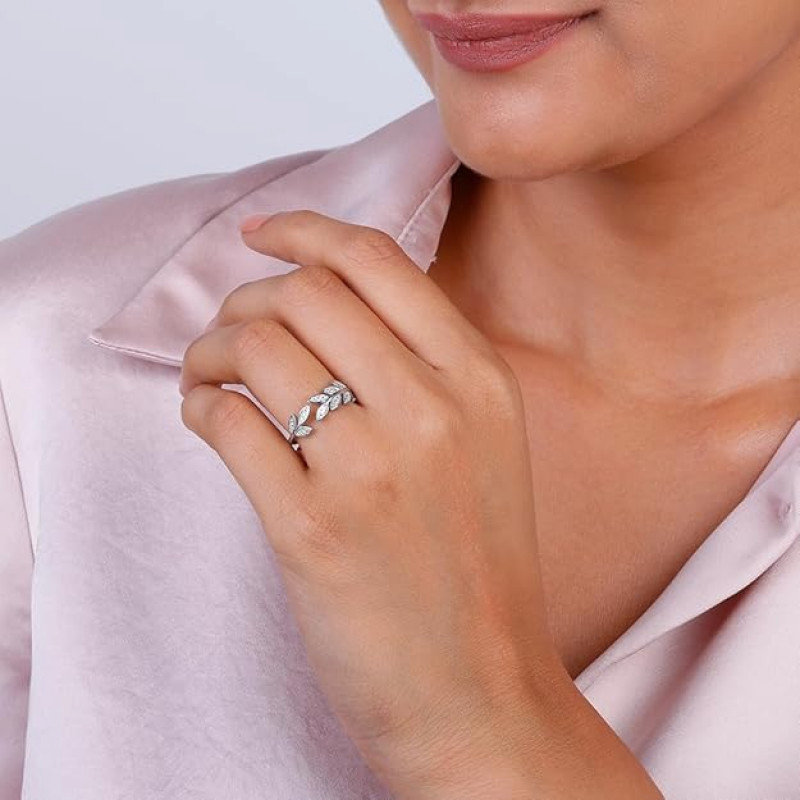 Silver Anushka Sharma Zircon Leaf Ring, Adjustable